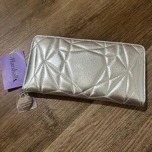 VIRAL Large Silver Tiffany Quilted Women's Wallet